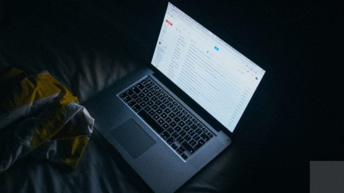 Computer glasses with blue light protection