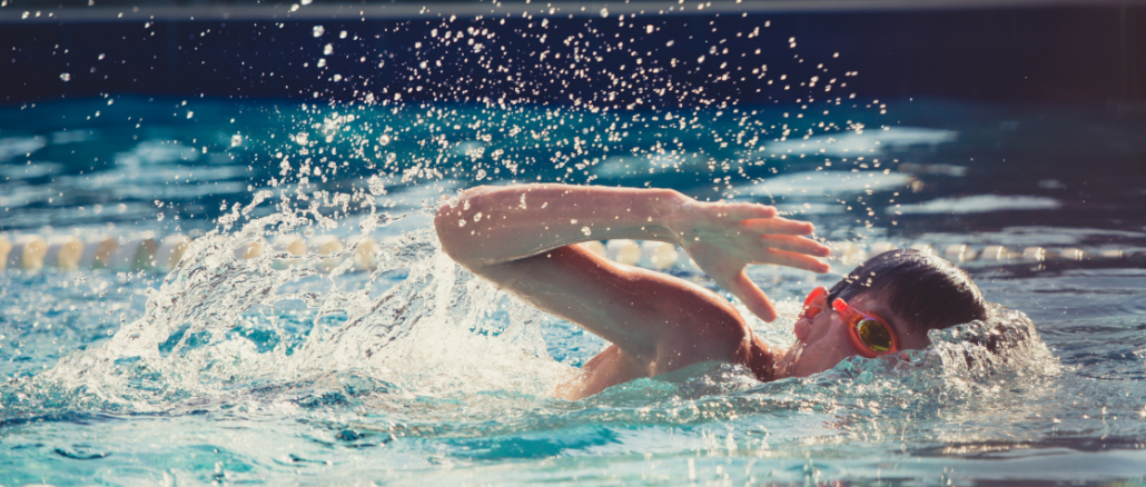 Can you swim with contacts